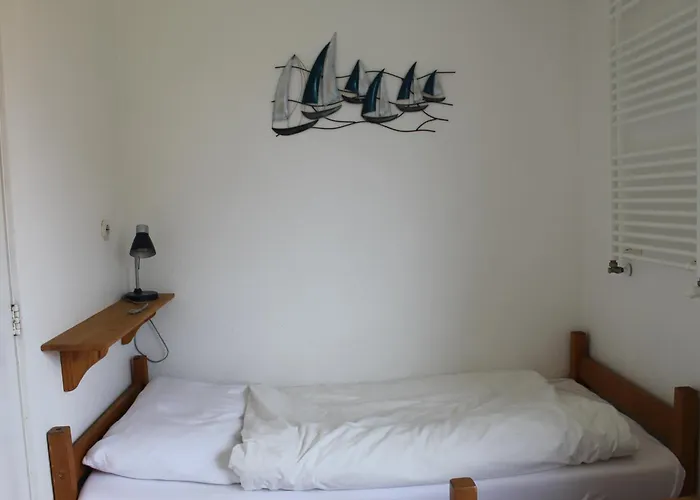 Aan Zee Дом отдыха