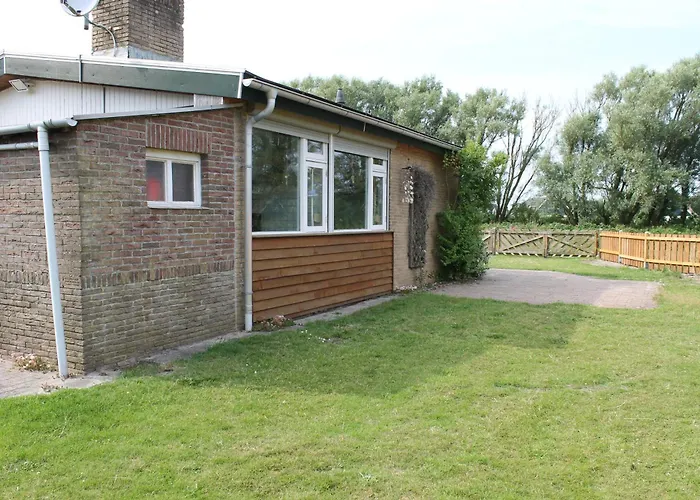 Aan Zee Юлианадорп